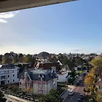 Appartement Triangle D\'Or Terrasse Garage Ferme